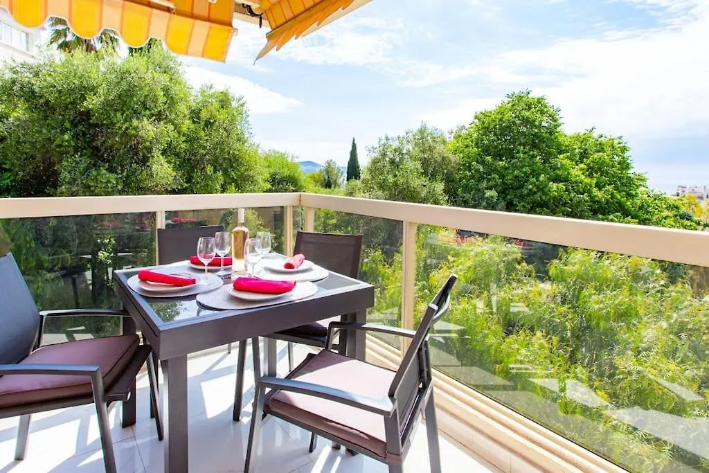 شقة Aparthotel Riviera - La Terrasse De Clairefontaine - Swimming Pool - Fabron نيس فرنسا