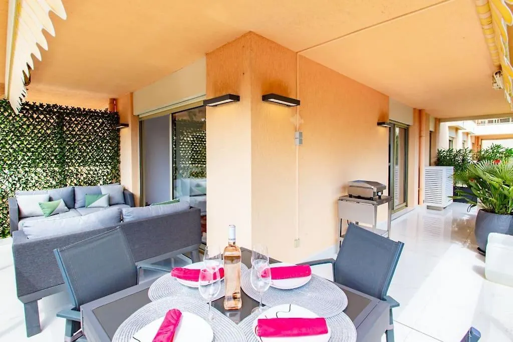 Aparthotel Riviera - La Terrasse De Clairefontaine - Swimming Pool - Fabron نيس شقة