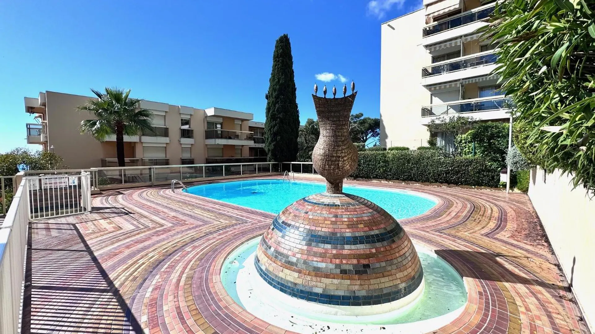 Aparthotel Riviera - La Terrasse De Clairefontaine - Swimming Pool - Fabron نيس