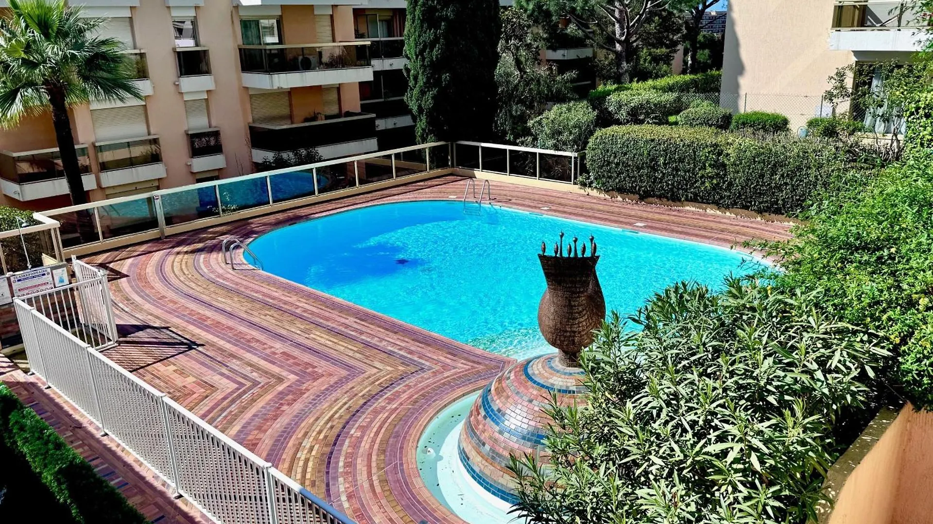 Aparthotel Riviera - La Terrasse De Clairefontaine - Swimming Pool - Fabron نيس